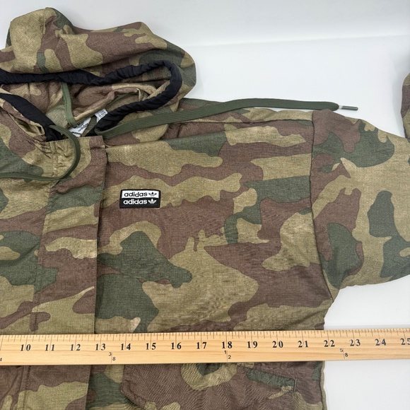 Adidas Jacket Women XS Camo Windbreaker Cropped Hooded Oversized Lightweight - Picture 13 of 15